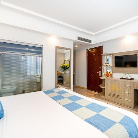 Royal Beach Hotel Da Nang Bagian luar foto